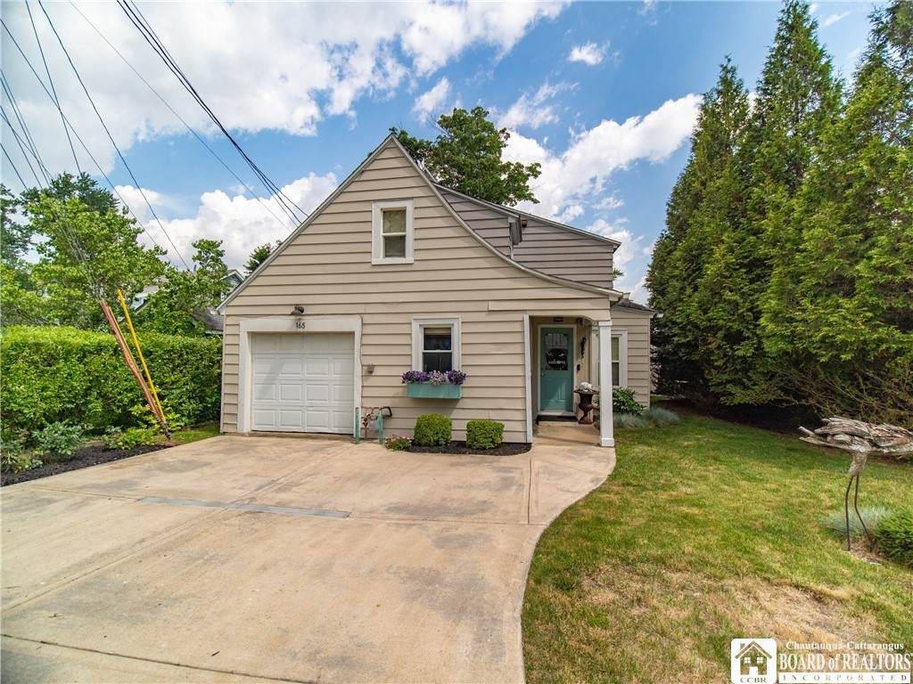 165 Terrace Avenue - Photo 1