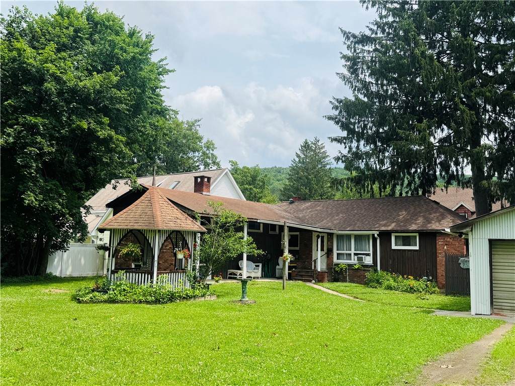 10 Jefferson Avenue - Photo 1