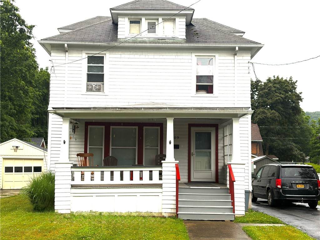 709 Grove Street - Photo 1