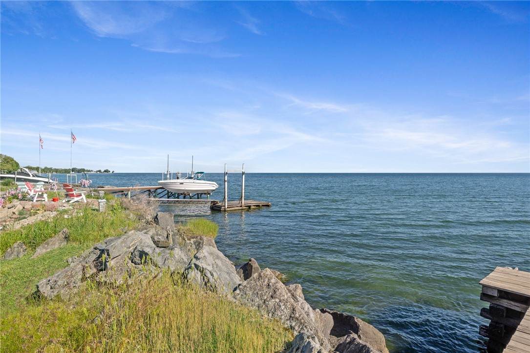 https://bt-photos.global.ssl.fastly.net/rochester/orig_boomver_1_R1696574-2.jpg