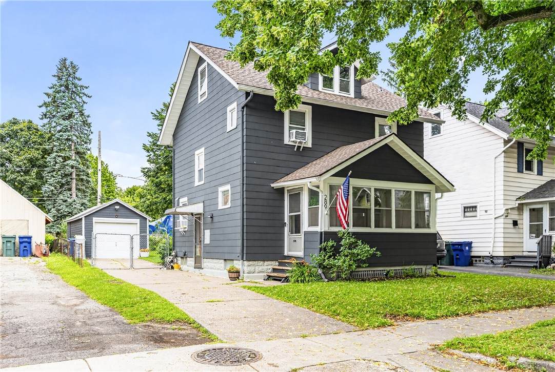 289 Wisconsin Street - Photo 1