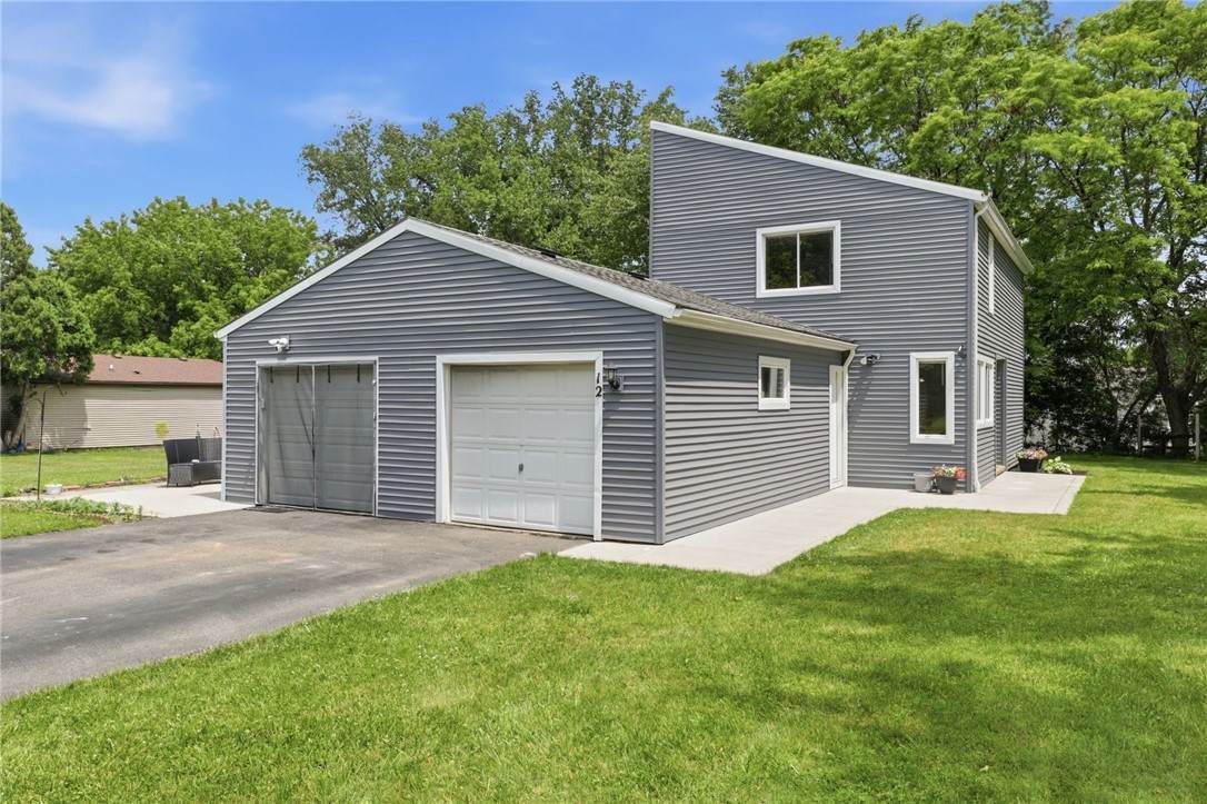 12 Hanningfield Circle - Photo 1