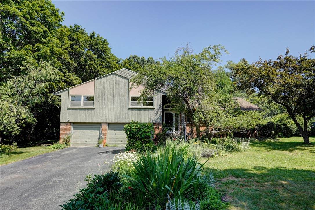 315 Dunrovin Lane - Photo 1