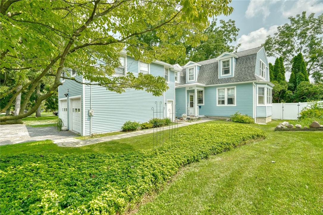 4572 Saint Paul Boulevard - Photo 1