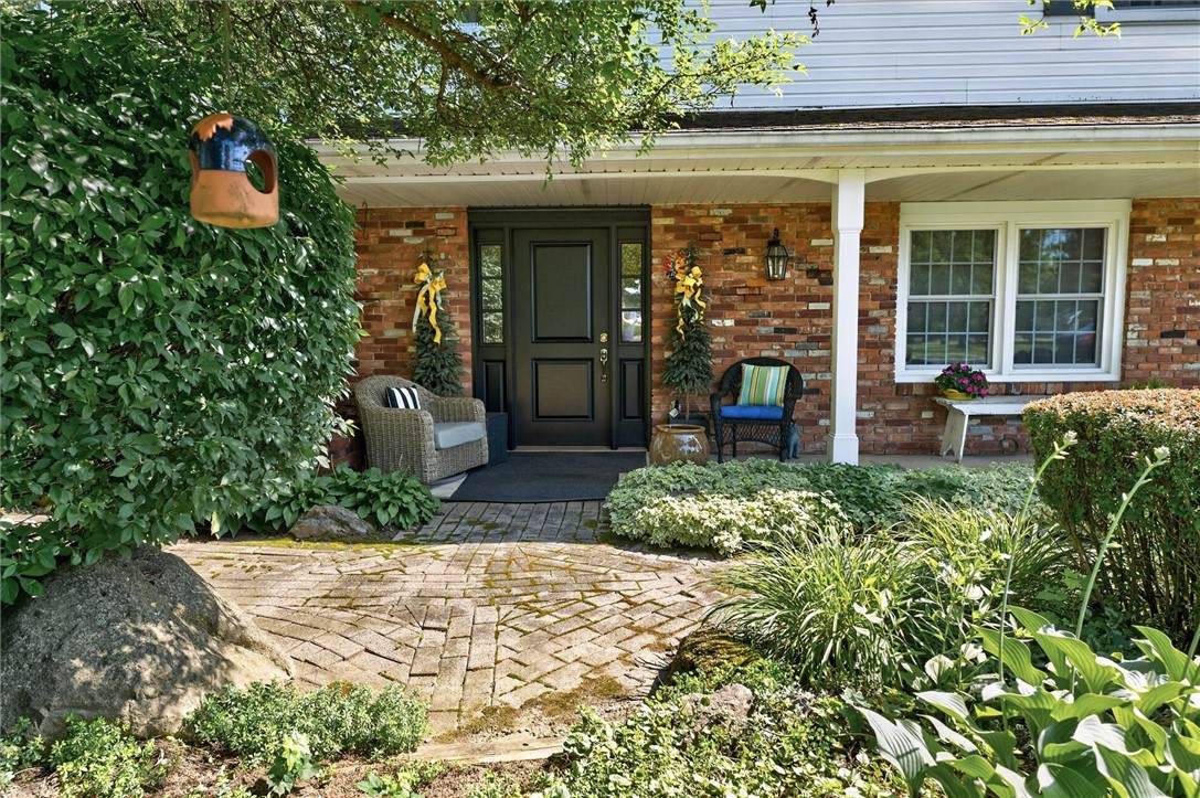 https://bt-photos.global.ssl.fastly.net/rochester/orig_boomver_1_R1701935-2.jpg