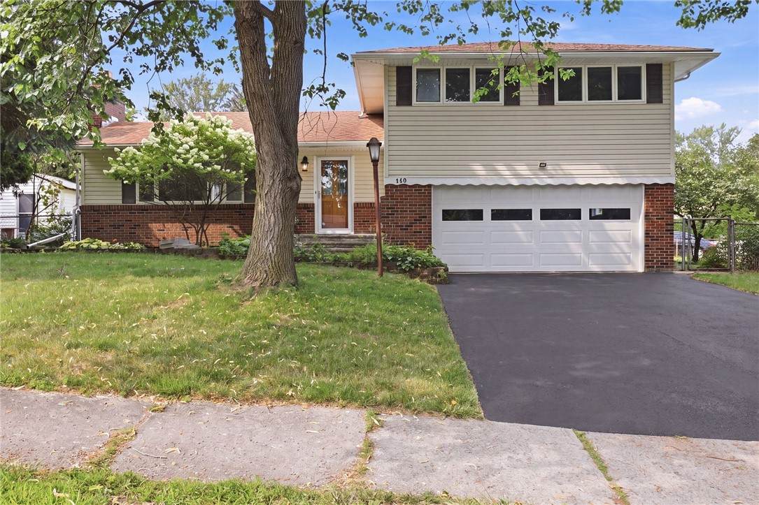 110 Highview Drive - Photo 1
