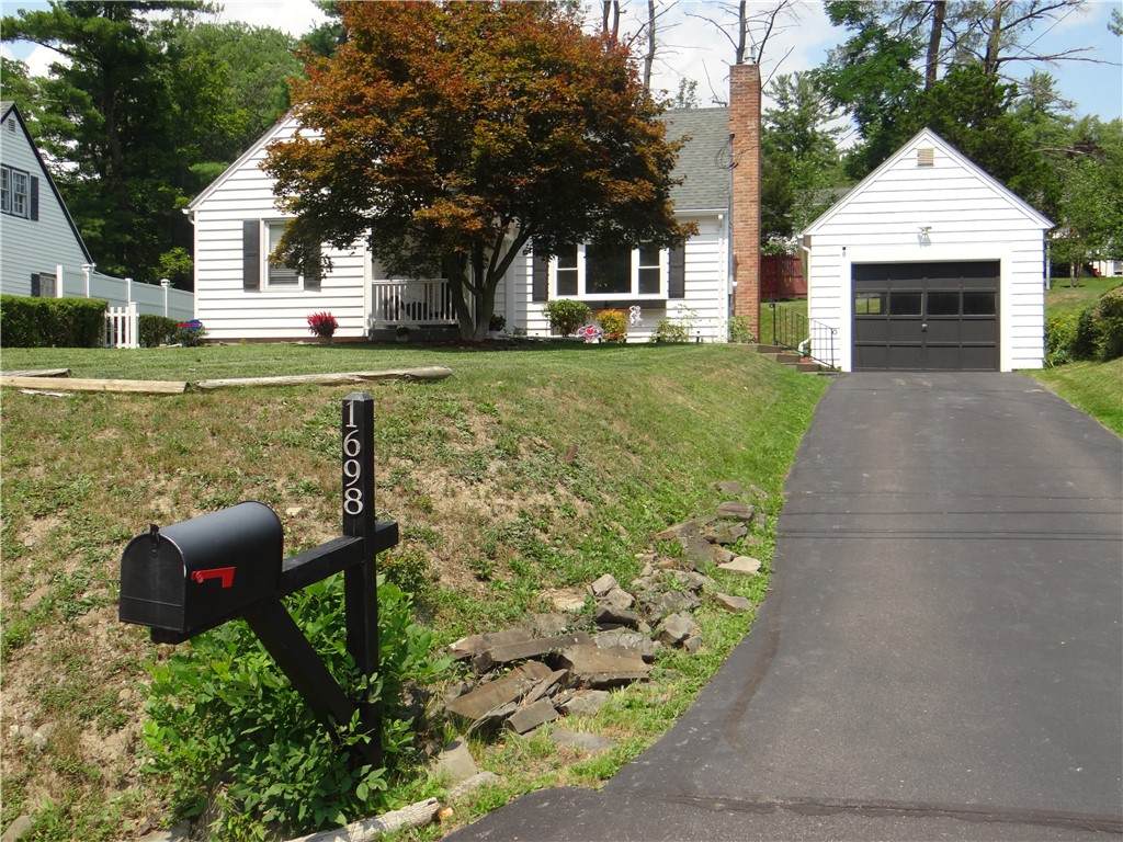 1698 Kiwanis Road - Photo 1