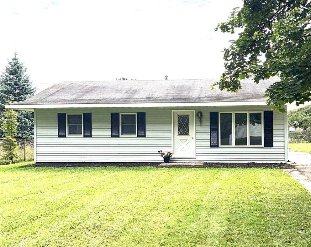 291 Universal Avenue - Photo 1