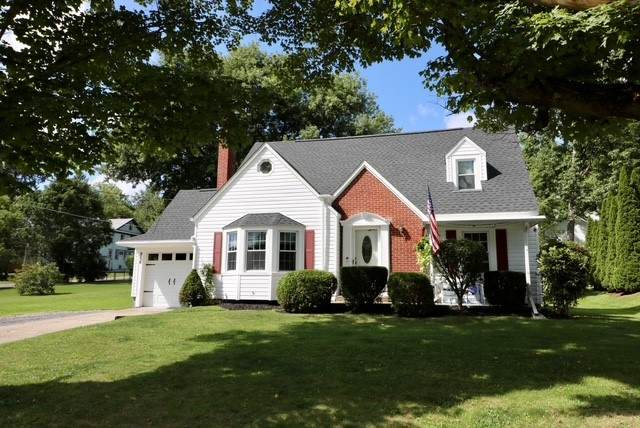 916 Water Street - Photo 1