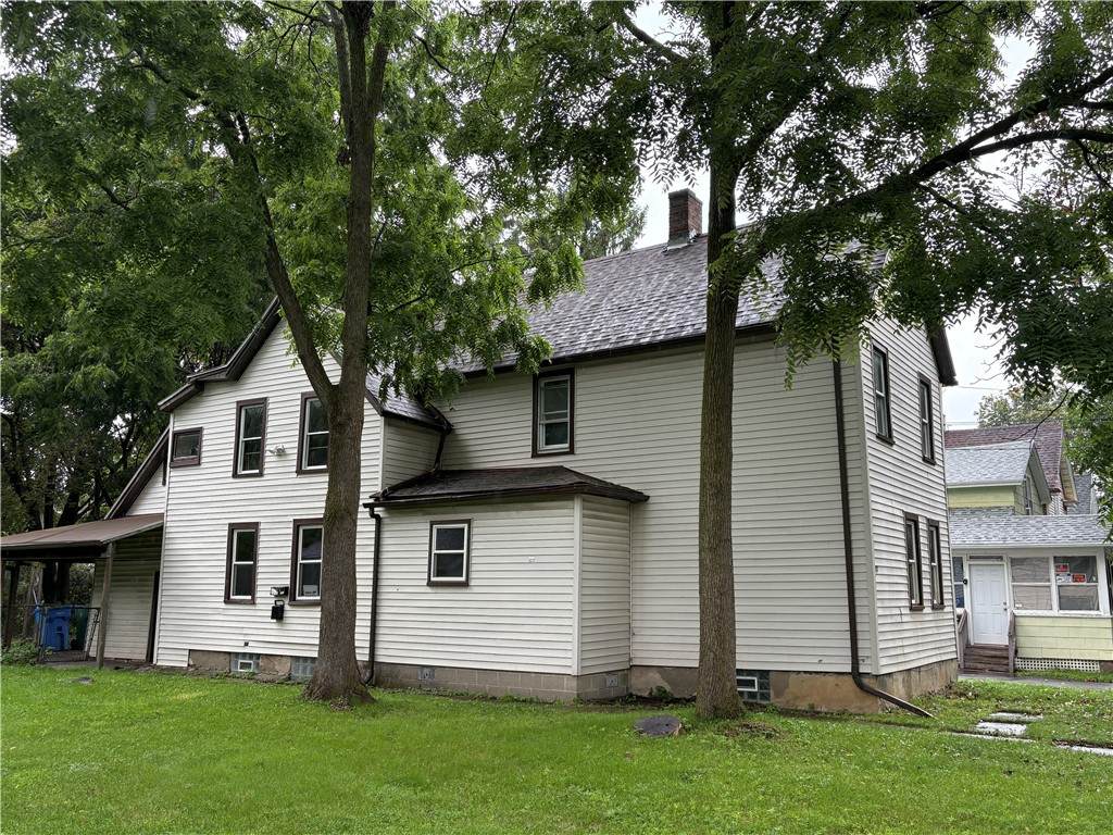 77 Santee Street - Photo 1