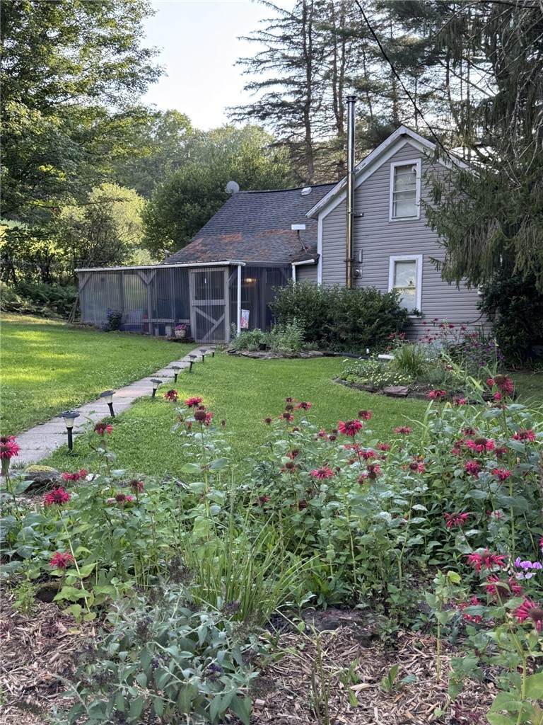 114 Gleason - Photo 1