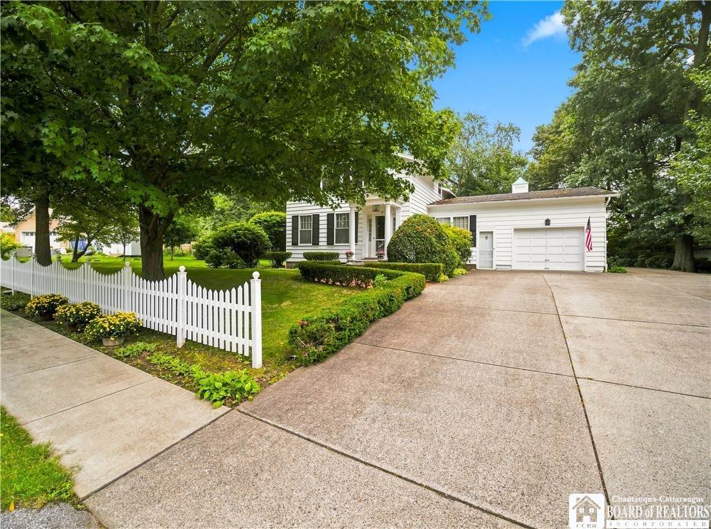 10 Chase Street - Photo 1
