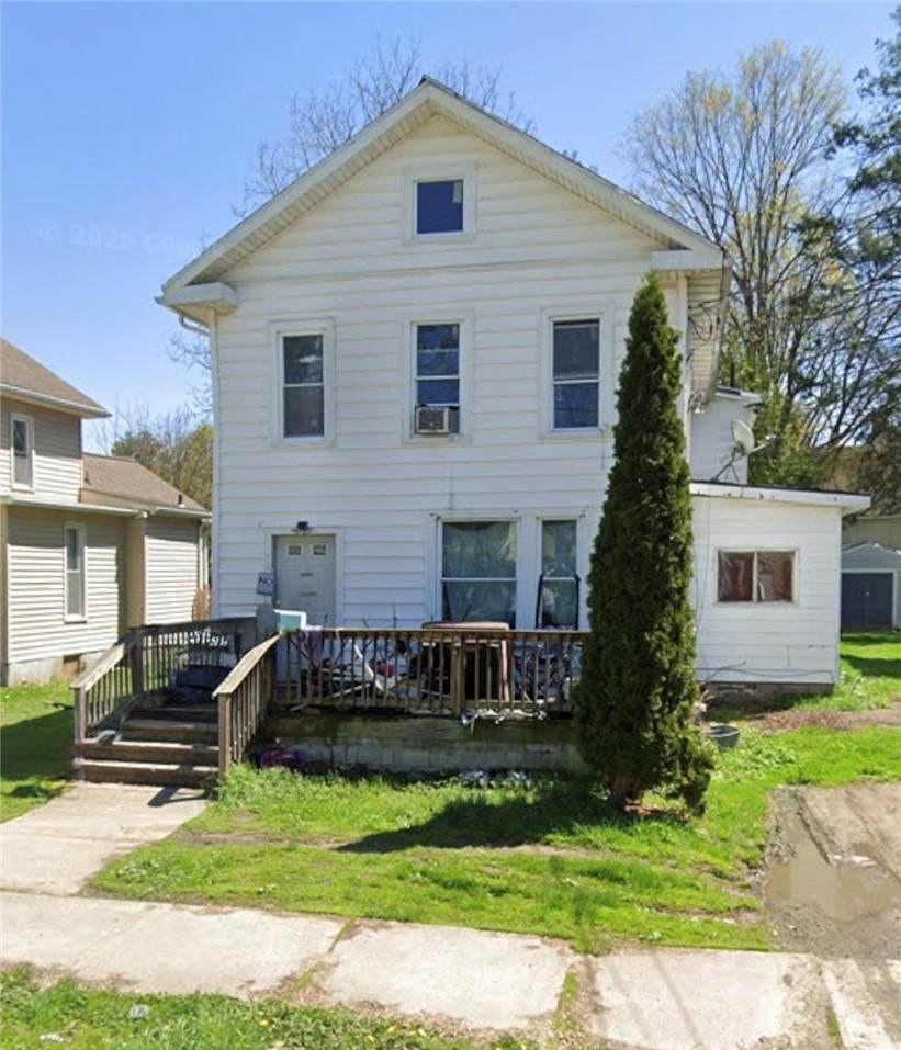 302 Lormore Street - Photo 1