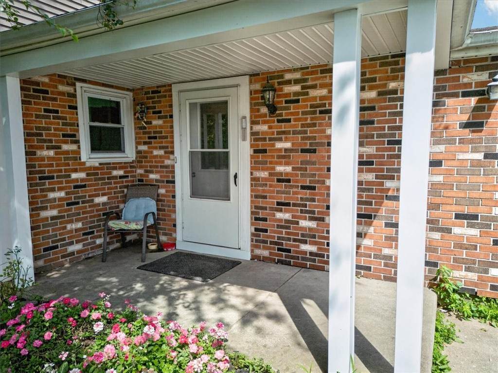 https://bt-photos.global.ssl.fastly.net/rochester/orig_boomver_1_R1705990-2.jpg