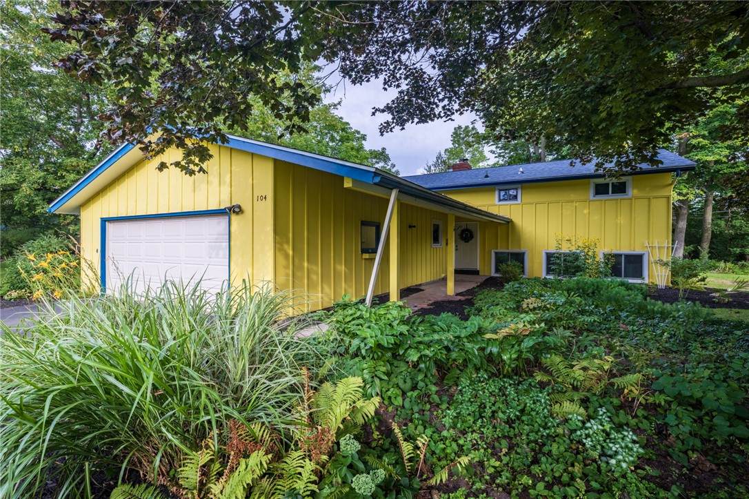 104 Ashley Drive - Photo 1