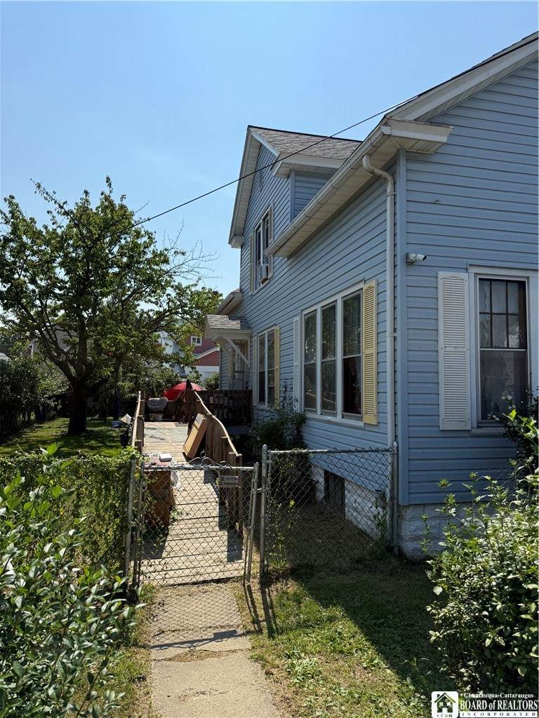 https://bt-photos.global.ssl.fastly.net/rochester/orig_boomver_1_R1707603-2.jpg