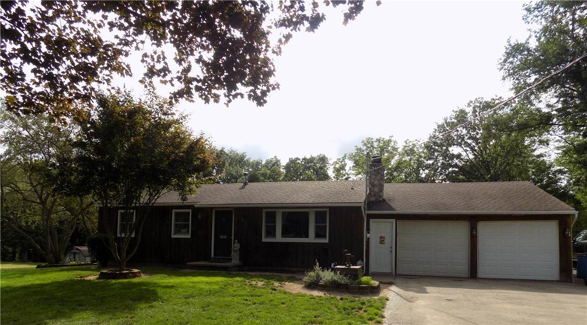 3375 Maple Avenue - Photo 1