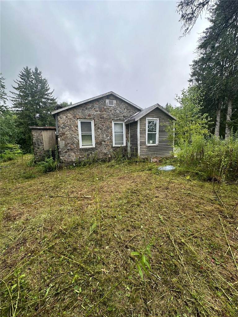 428 Old Road - Photo 1