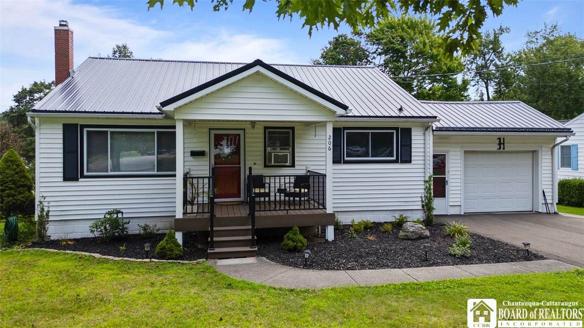 206 Seymour Street - Photo 1