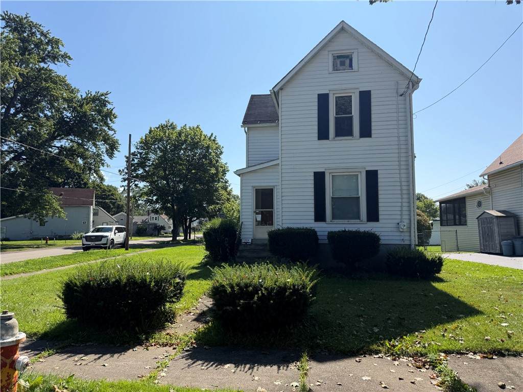 324 Bronson Street - Photo 1