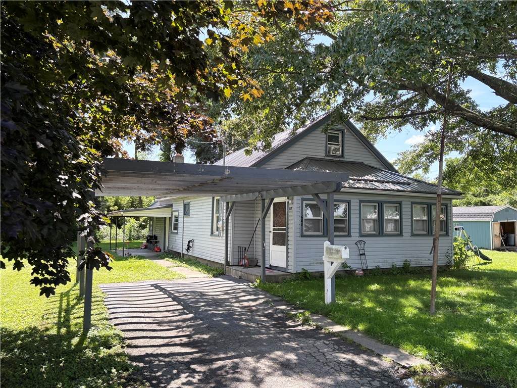 608 Schuyler Avenue - Photo 1