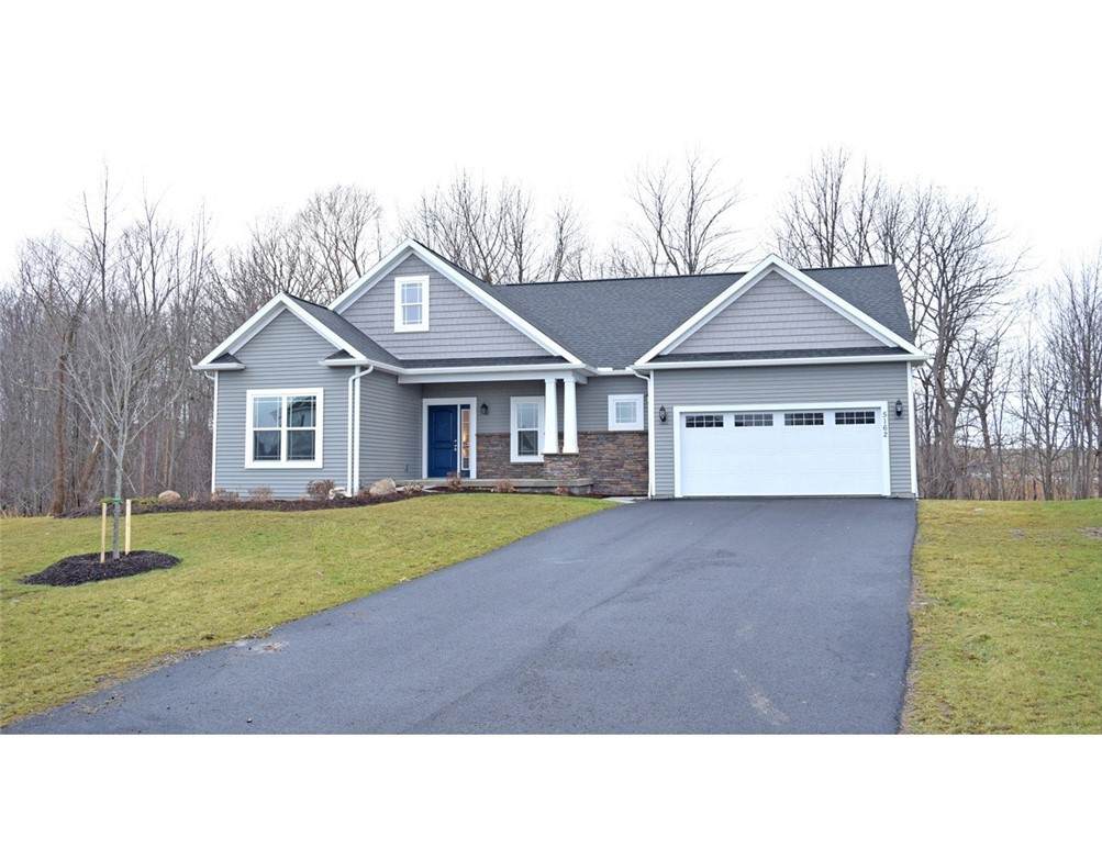 2016 Mae's Landing - Photo 1