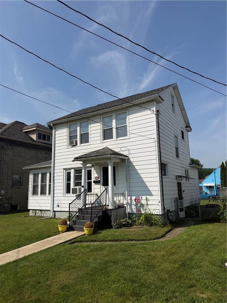 1209 College Avenue - Photo 1