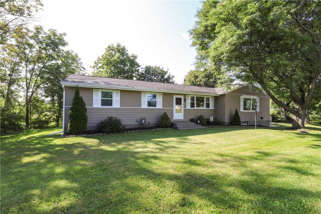 13 Colonial Drive - Photo 1