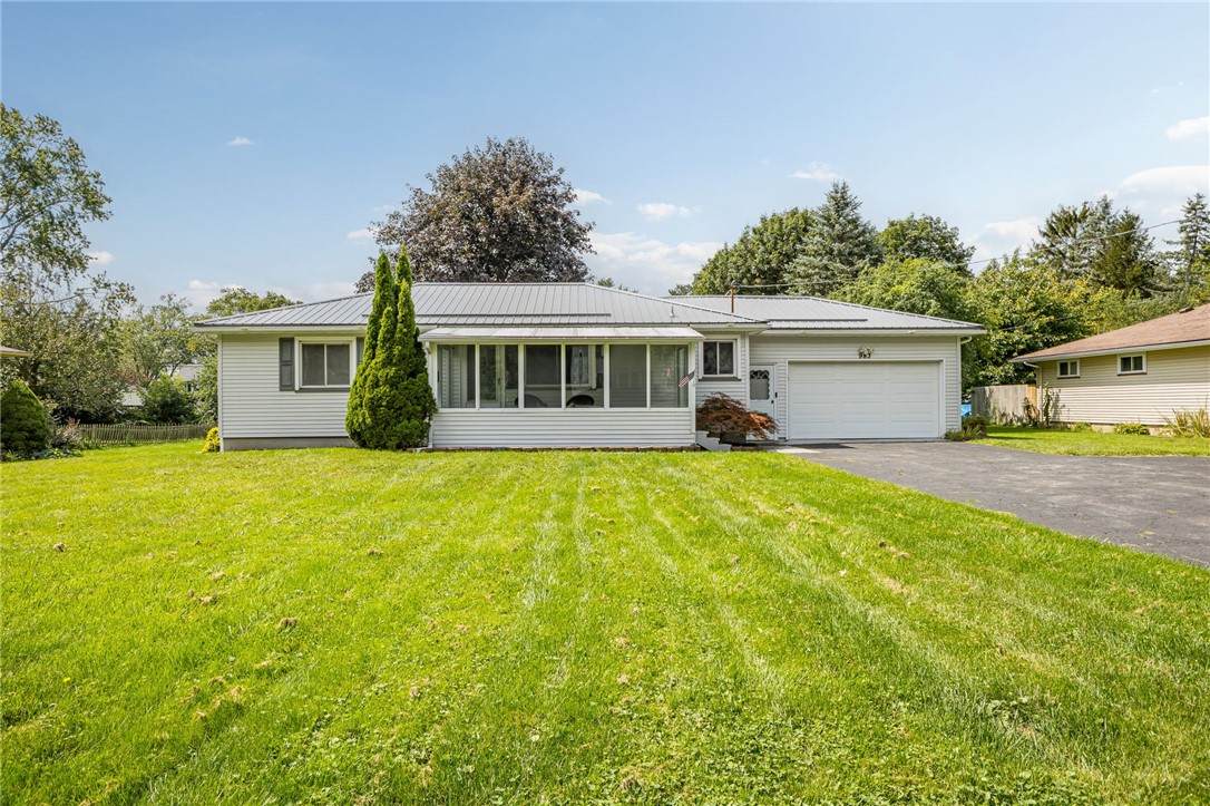 983 Wegman Road - Photo 1