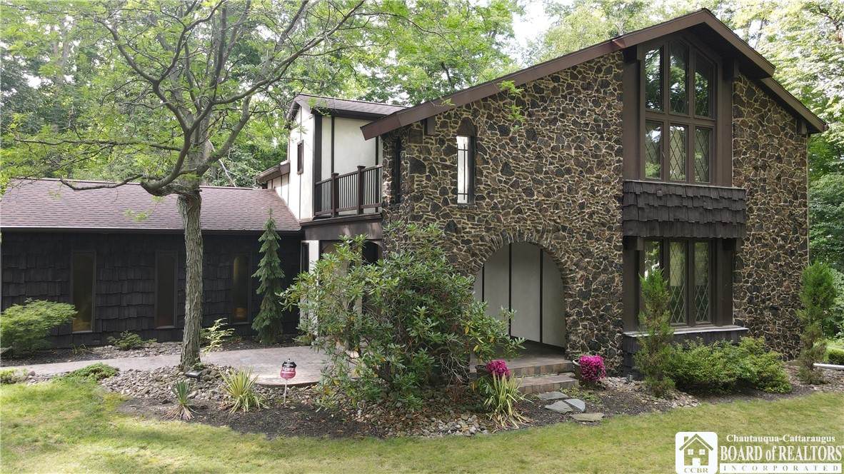 9 Stewart Avenue - Photo 1