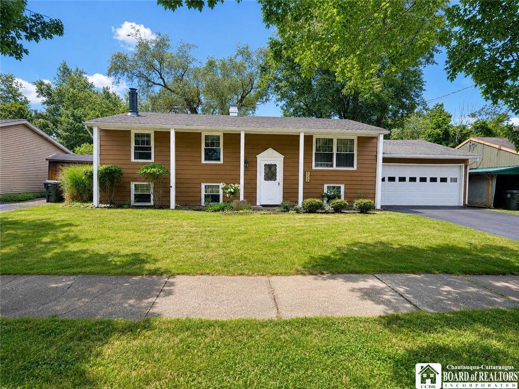 324 Virginia Boulevard - Photo 1