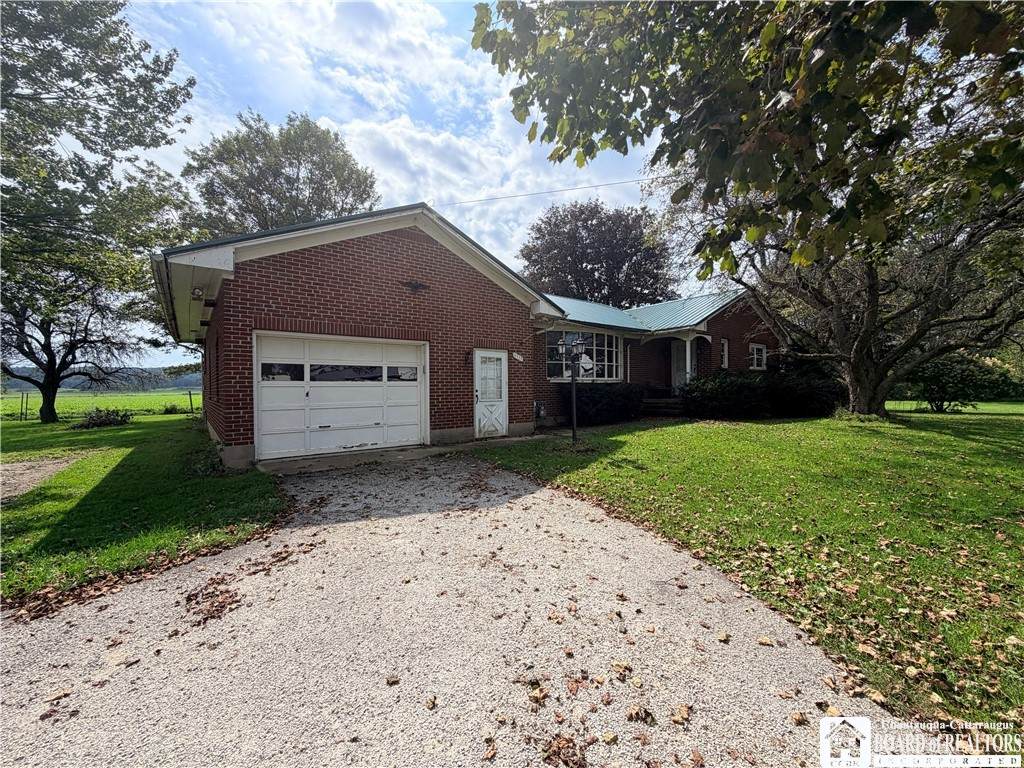 8937 Main Street - Photo 1