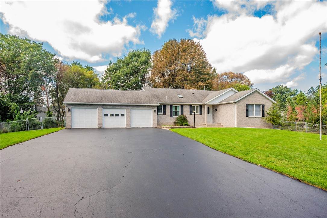 175 Briar Wood Lane - Photo 1