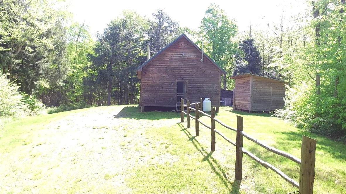 207 Cherry Lane - Photo 1