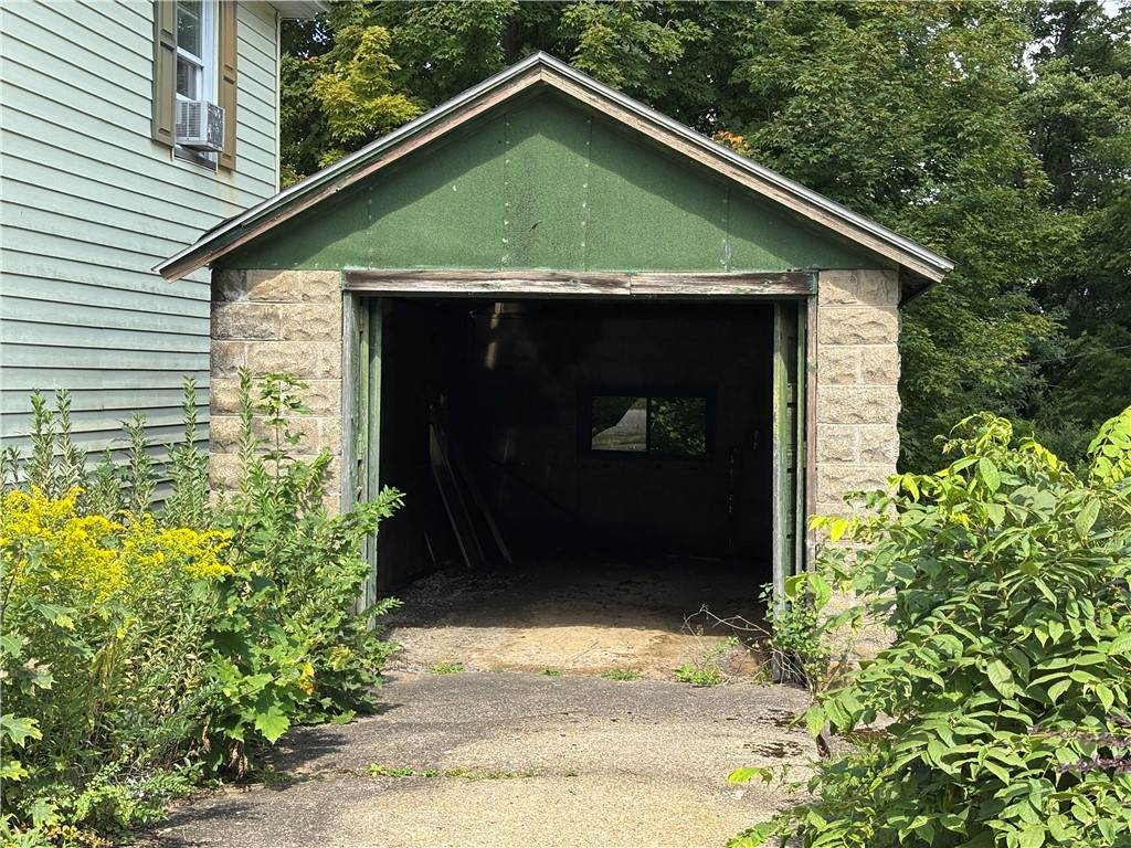 https://bt-photos.global.ssl.fastly.net/rochester/orig_boomver_1_R1715564-2.jpg