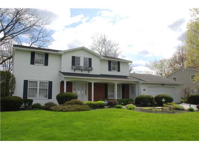 87 Hillrise Dr, Penfield, NY 14526 (MLS #R217532) :: Robert PiazzaPalotto Sold Team