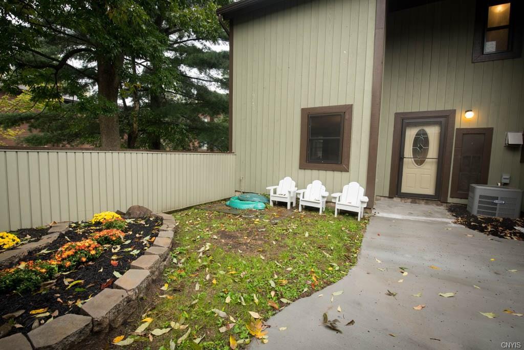 708 Idlewood Boulevard - Photo 1