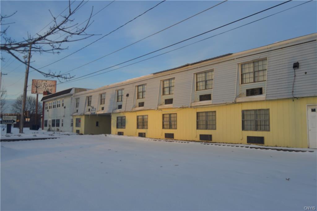 145-47 Whitesboro St - Photo 1