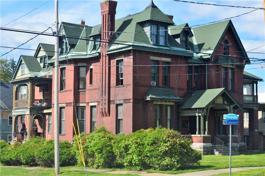 1412 Genesee Street - Photo 1