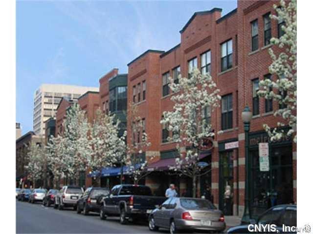 133 Walton Street - Photo 1