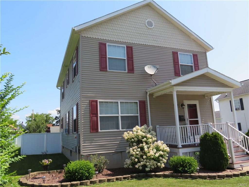 1212 Oswego Street - Photo 1