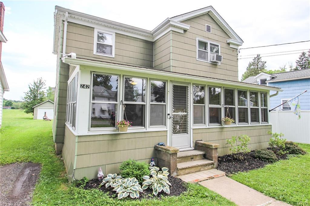 242 Genesee Street - Photo 1