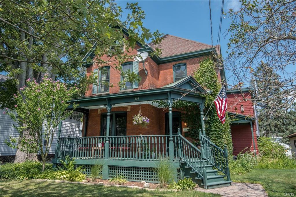 304 Linden Street - Photo 1