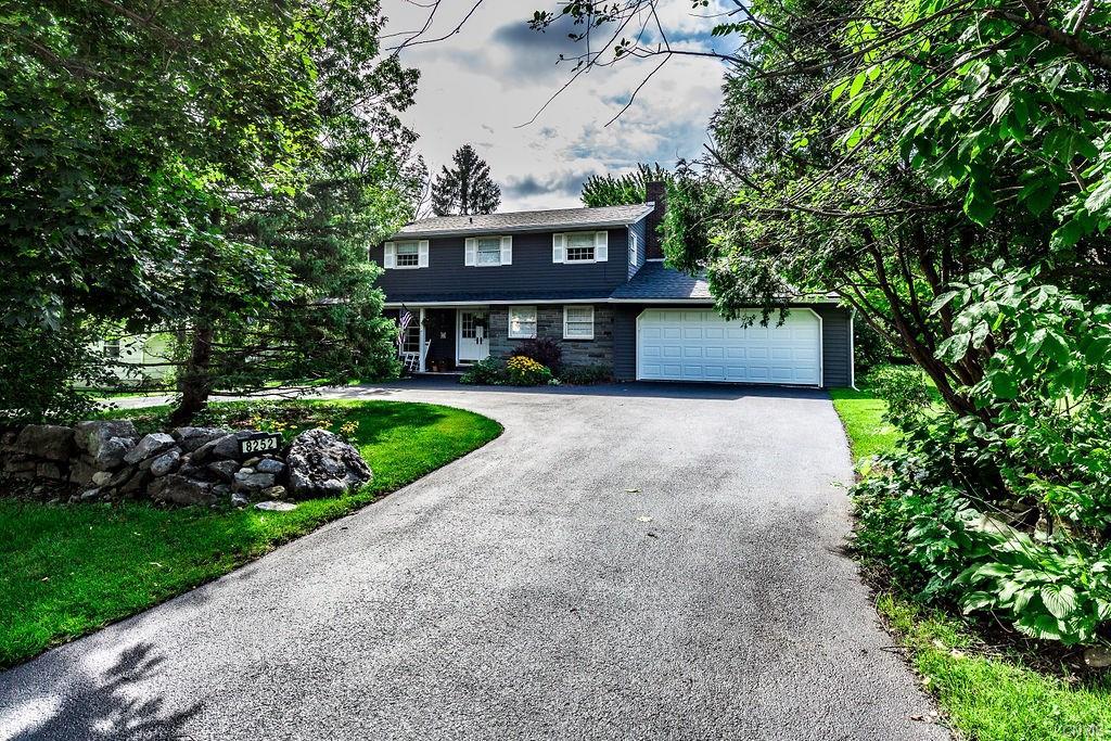 8252 Seneca - Photo 1