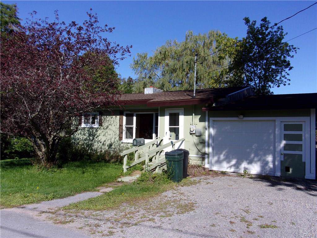 19 Saint Lawrence Avenue - Photo 1