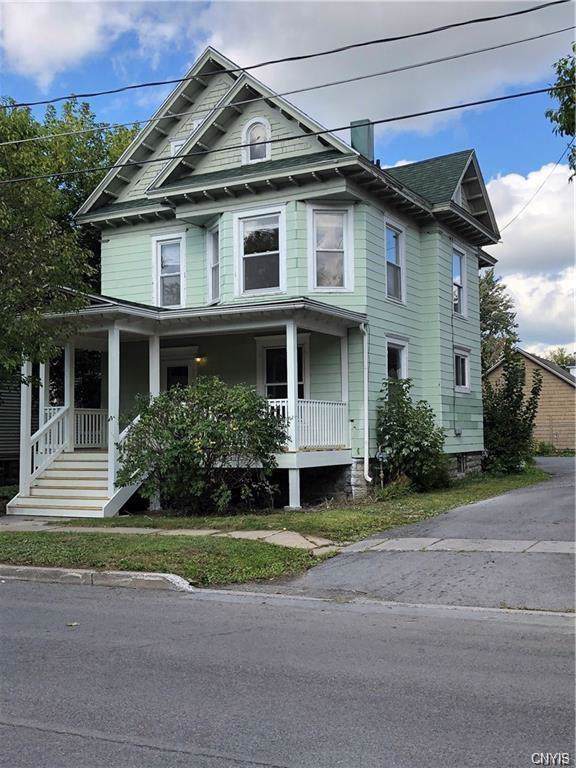 1209 Academy Street - Photo 1