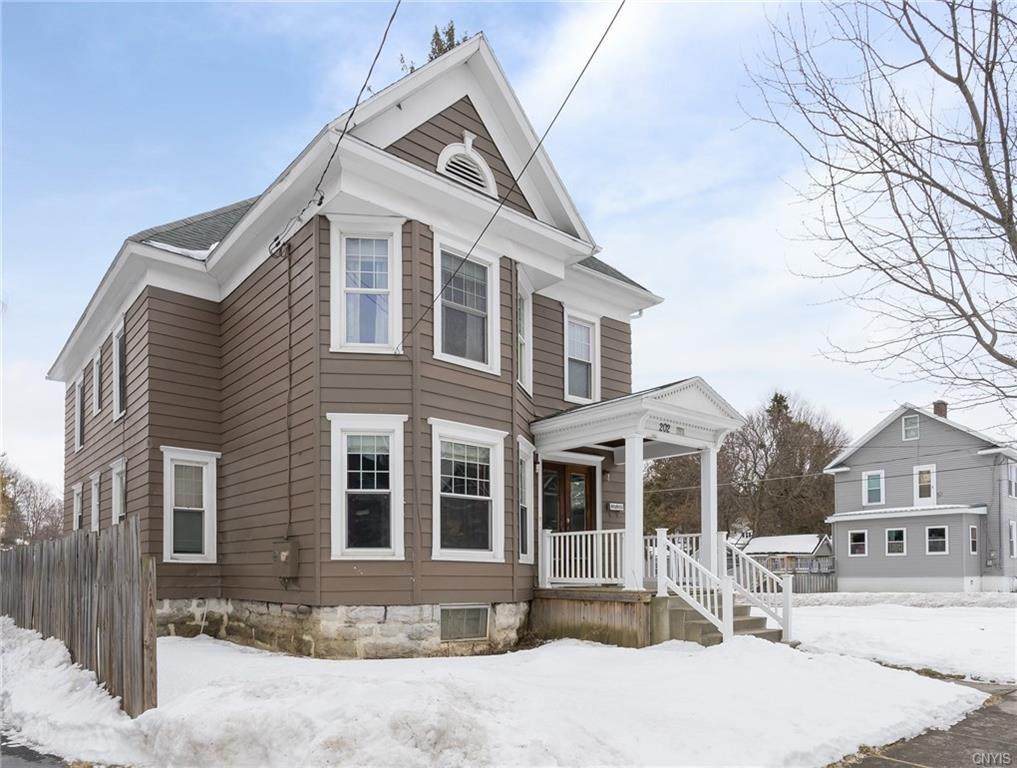 202 Colorado Avenue - Photo 1