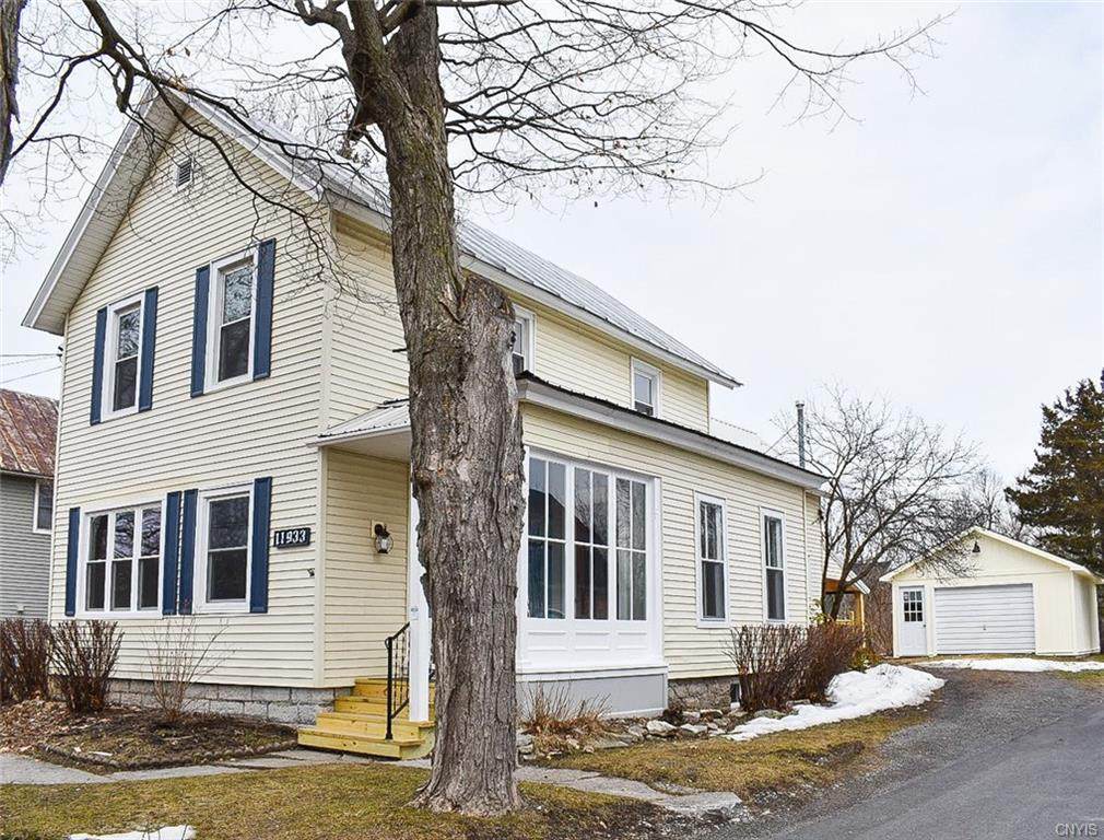 11933 Academy Street - Photo 1