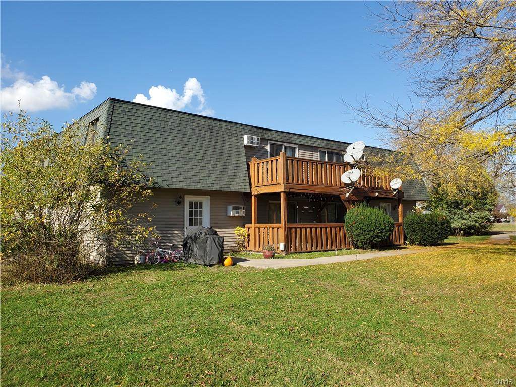 2584 Earl Street - Photo 1