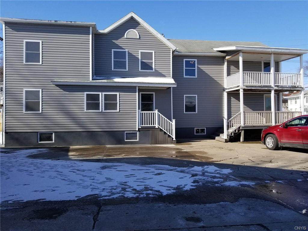 1009 Oswego Street - Photo 1